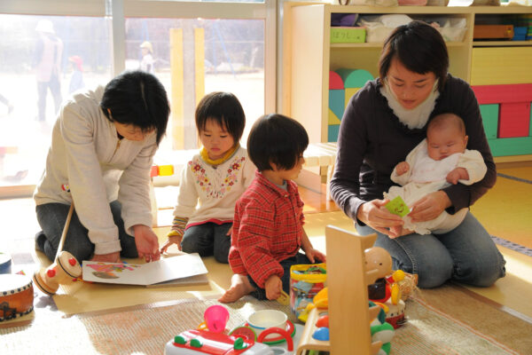 子育て支援センター